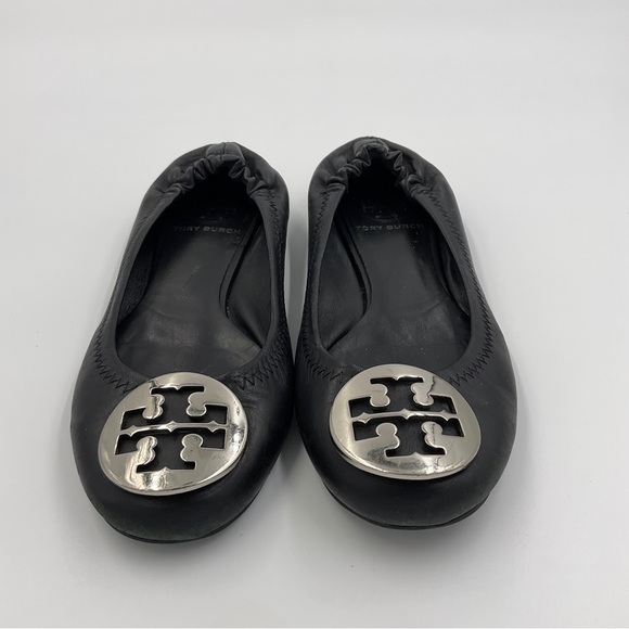 Tory Burch Reva Leather Ballet Flat Black Silver Toe Logo Accent Travel VGUC 5.5 - Picture 4 of 15